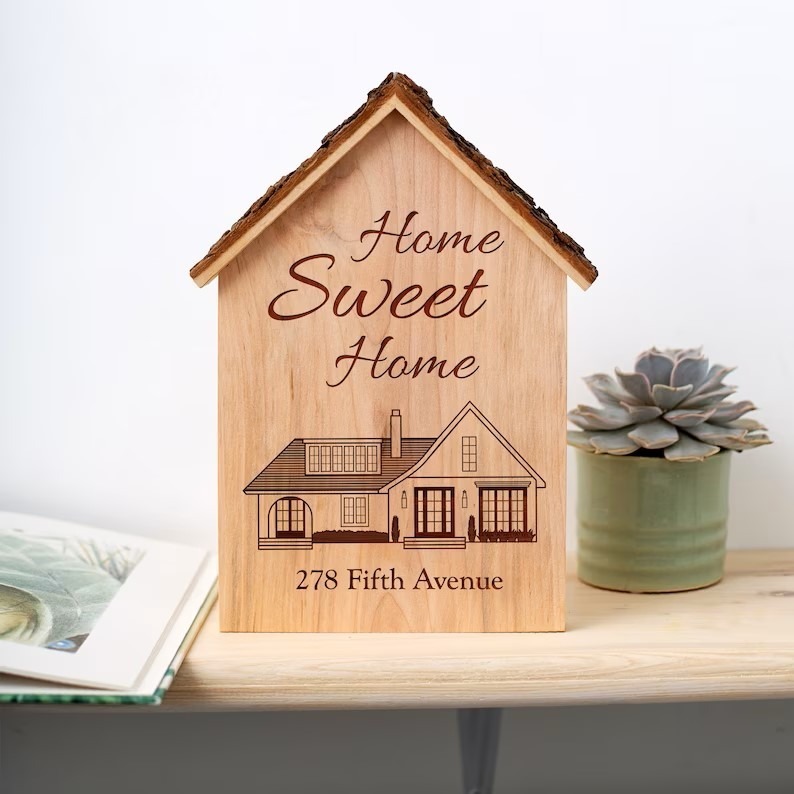Home sweet home wooden sign.