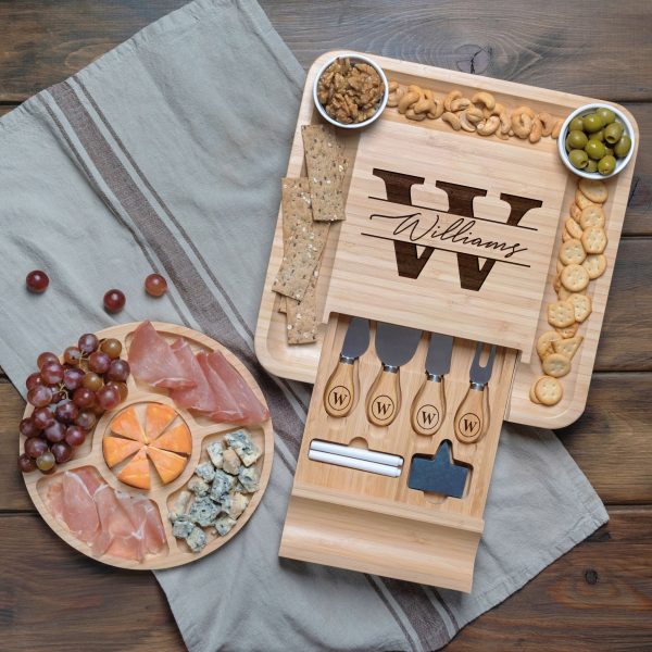 Personalized Cheese Board Set with Tray