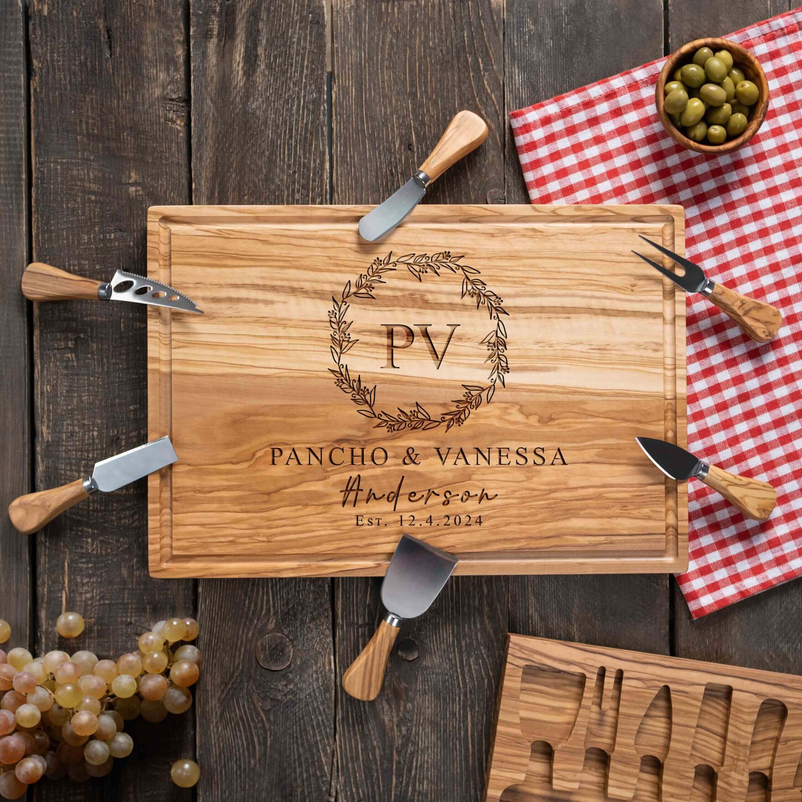 Personalized Olive Wood Cutting Board – Wedding & Anniversary Gift