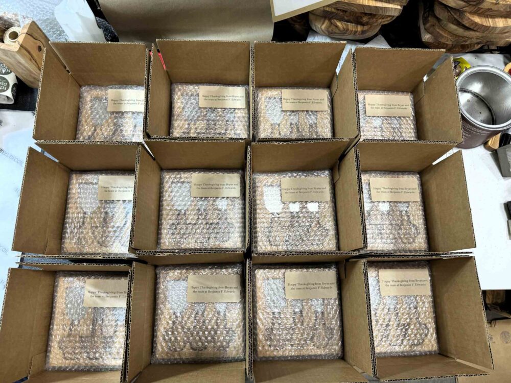 Olive wood spoons packing