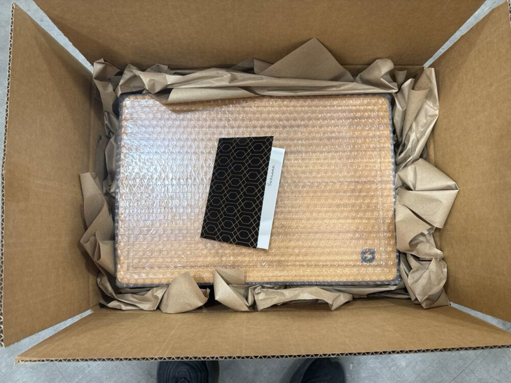 Engraved Logo cutting boards packing