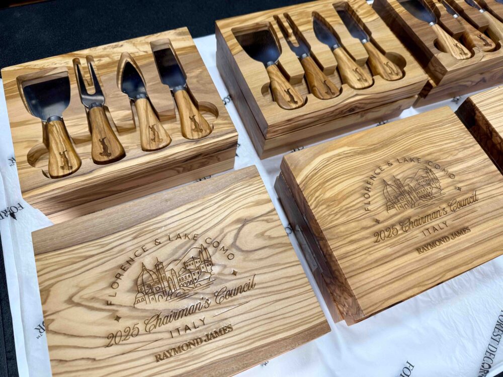 Olive wood cutting boards with logo