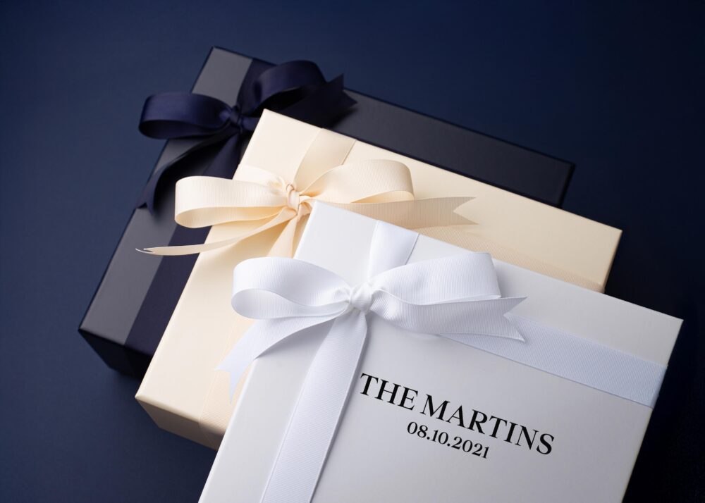 Corporate gifts packing
