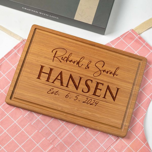 Engraved Wooden Cutting Board - Wedding Couple
