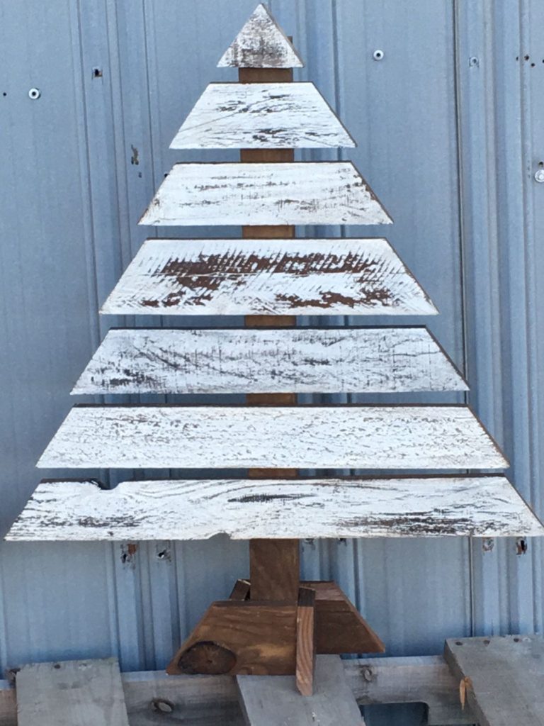 Pallet Wood Christmas Tree