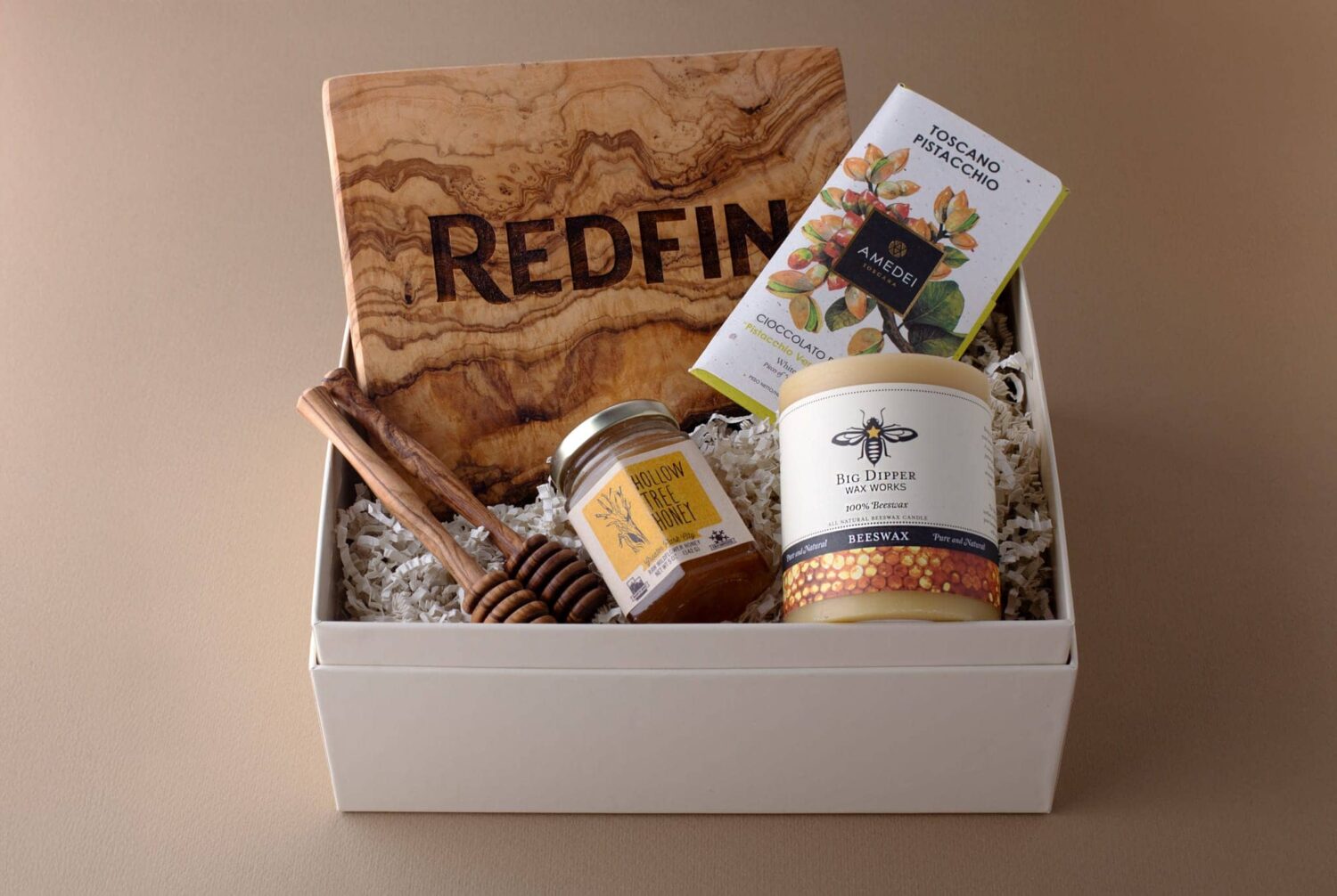 Build Unique Curated Gift box With Wooden premium products