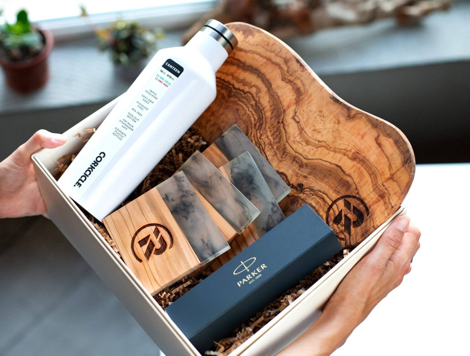 Corporate gift box for corporate companies