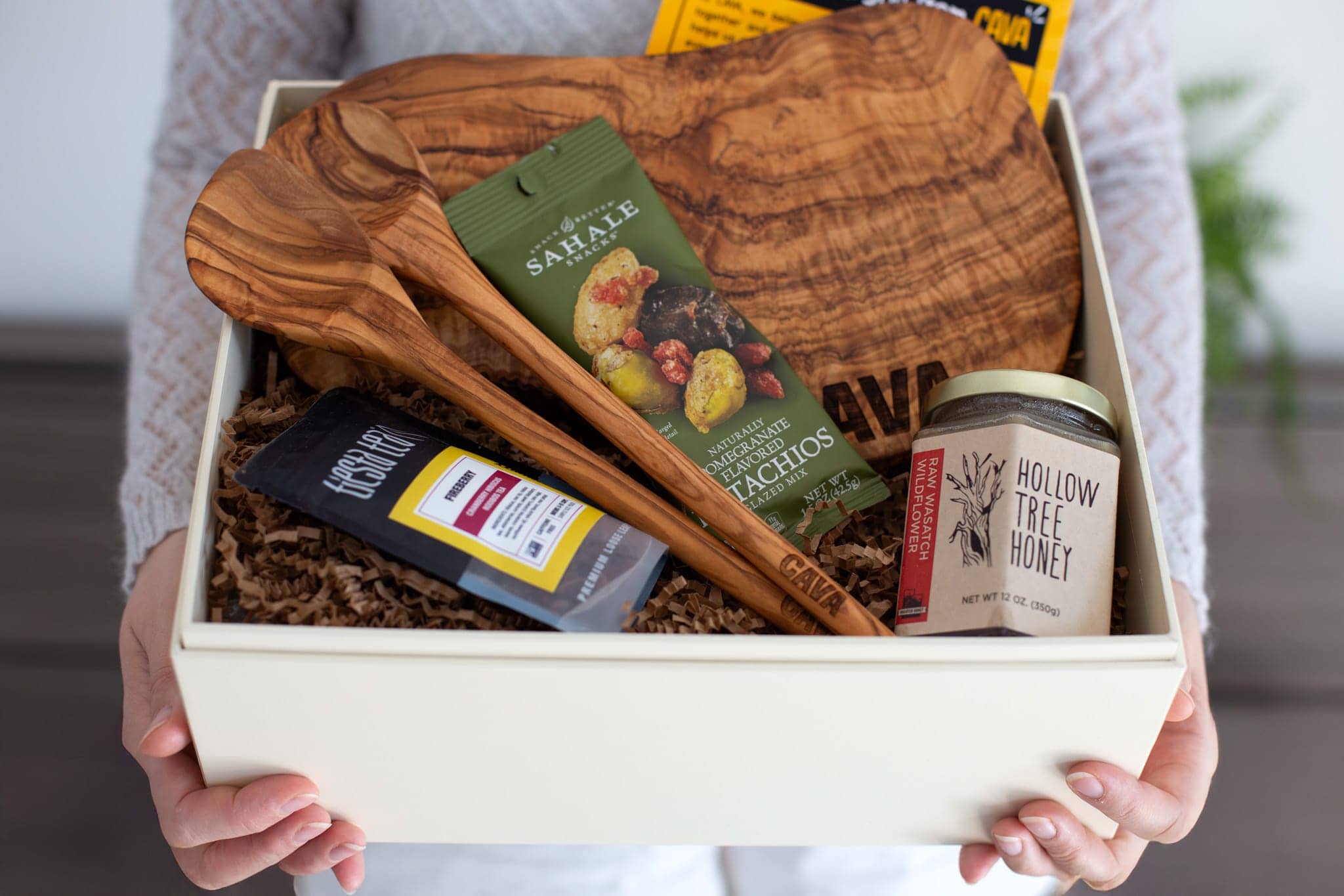 Corporate gifts curated boxes