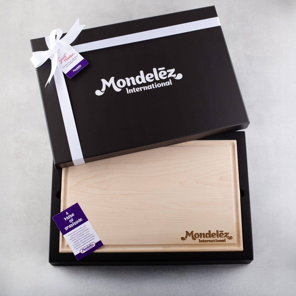 Corporate Cutting boards with custom boxes