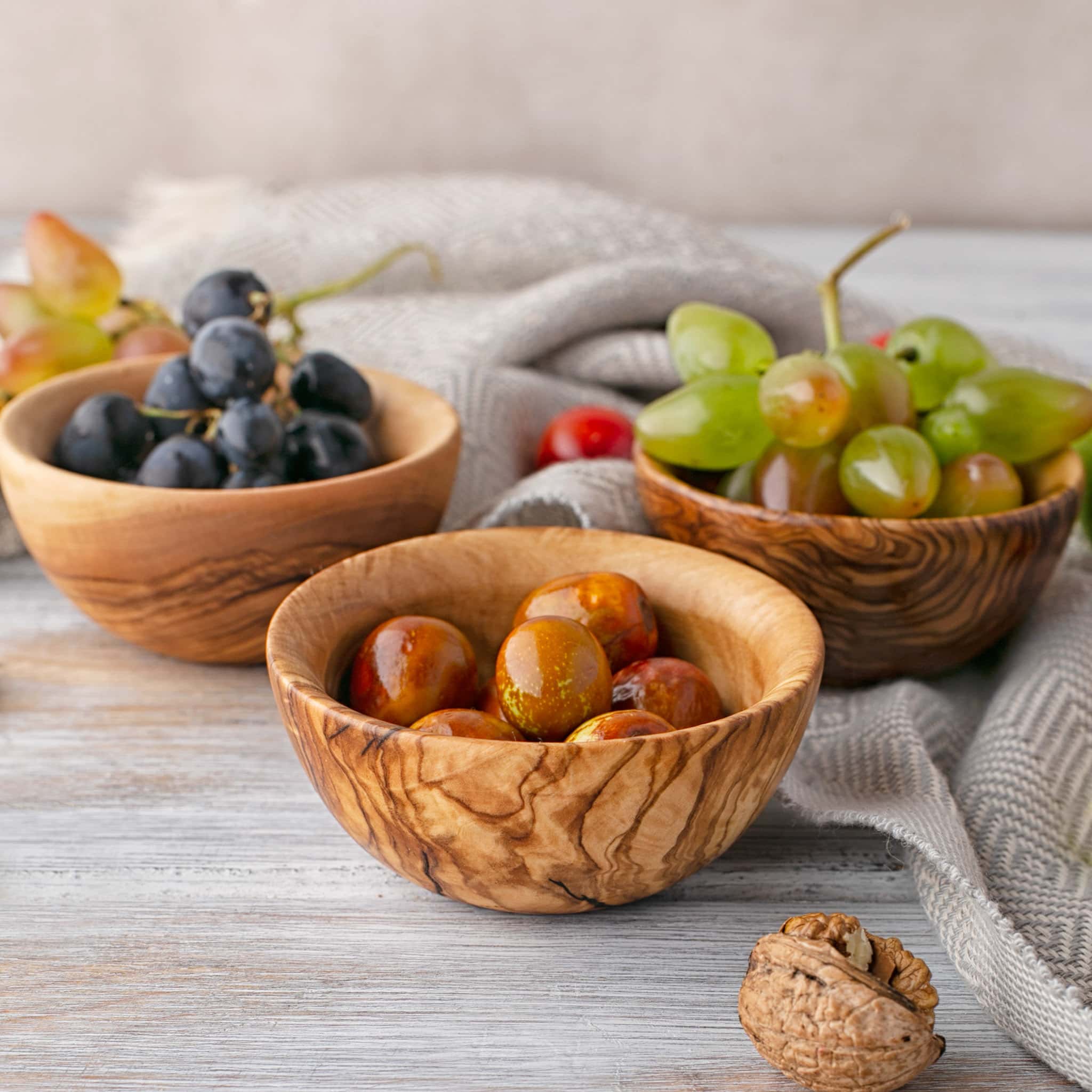 Olive wooden bowls for sale